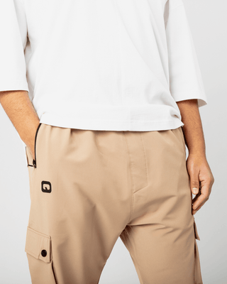 Qaba'il Cargo Nomad in beige.