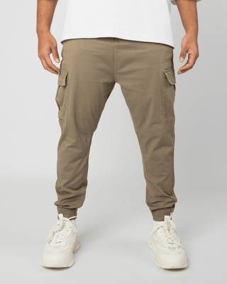 Cargo Essential  Bruin van New Heritage