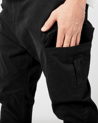 Zwarte Cargo Essential van New Heritage.