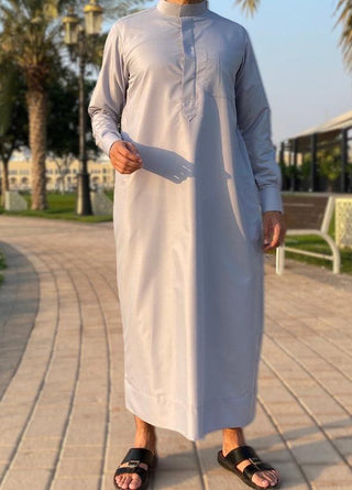 Saudi Lichtgrijs Platinum van Custom Qamis