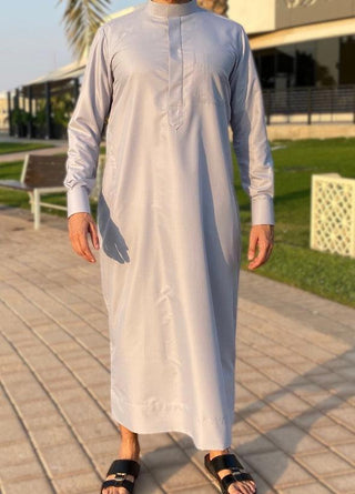 Saudi Lichtgrijs Platinum van Custom Qamis