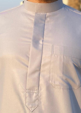 Saudi Lichtgrijs Platinum van Custom Qamis