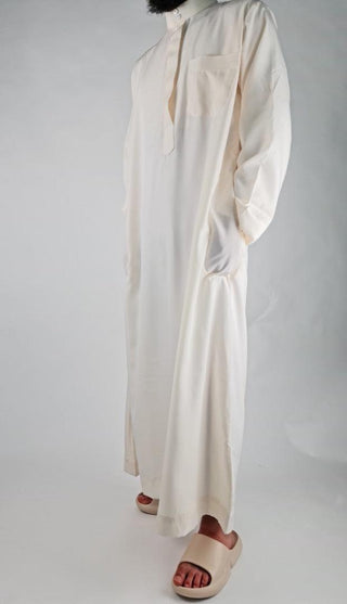 Riyadh Créme Saudi Qamis