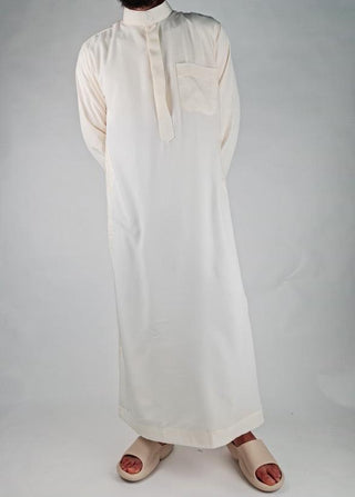 Riyadh Créme Saudi Qamis