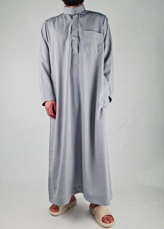 Saudi Qamis Riyadh in Grijs