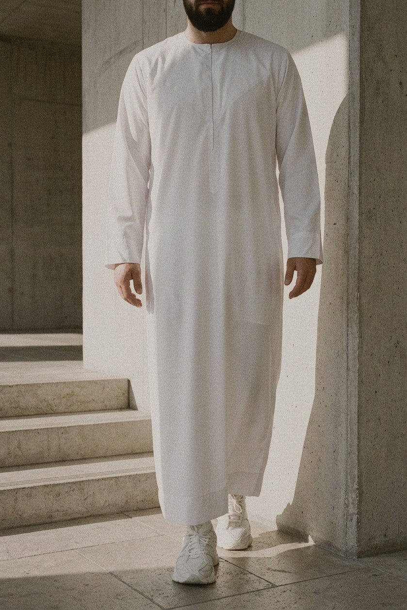 Emirati Qamis Moonstone