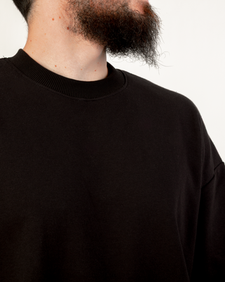 OVERSIZED T-SHIRT ZWART