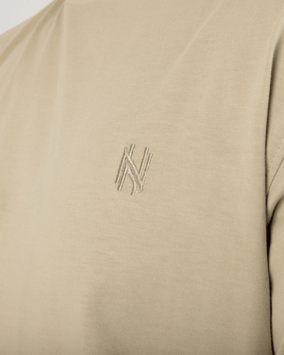 Beige New Heritage T-shirt.